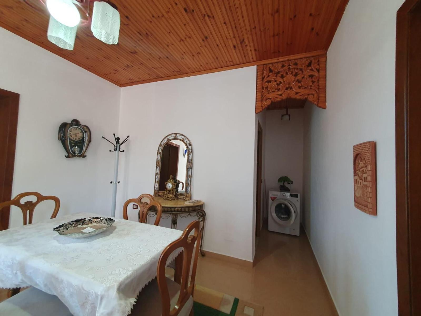Sara Guesthouse Berat Eksteriør billede