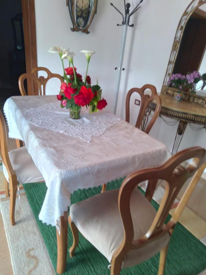 Sara Guesthouse Berat Eksteriør billede