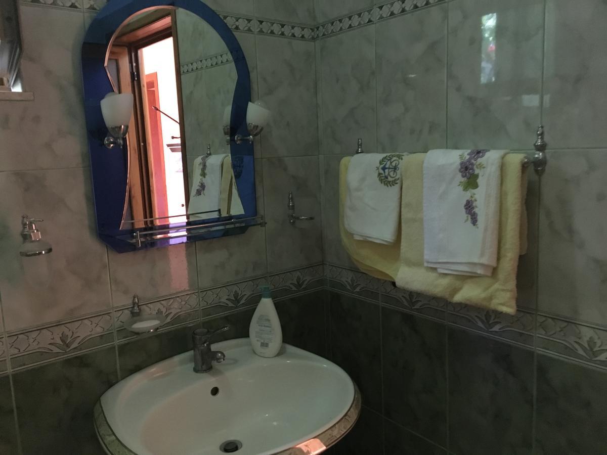 Sara Guesthouse Berat Eksteriør billede